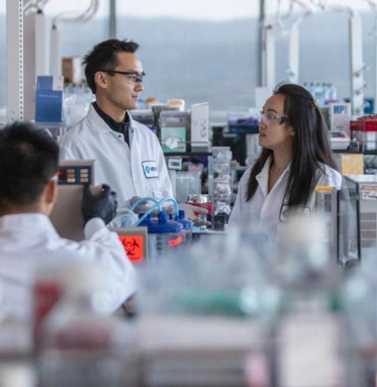 B5-We-discover-what’s-possible-as-they-work-to-help-improve-health-around-the-world-